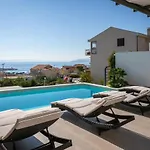 ヴィラ Palladium *