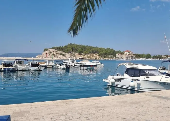 Palladium Макарська