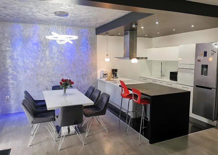 Palladium Μακάρσκα